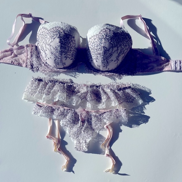 Dream Angels Lined Demi 34DD garter & thong with Swarovski - Picture 6 of 6